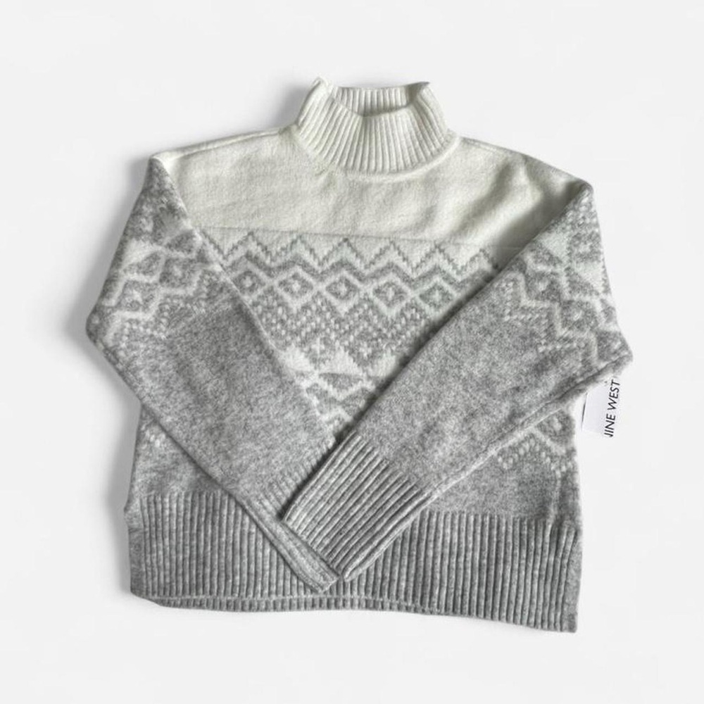 NWT Nine West Boxy Oversized Turtleneck Sweater Light Grey and White